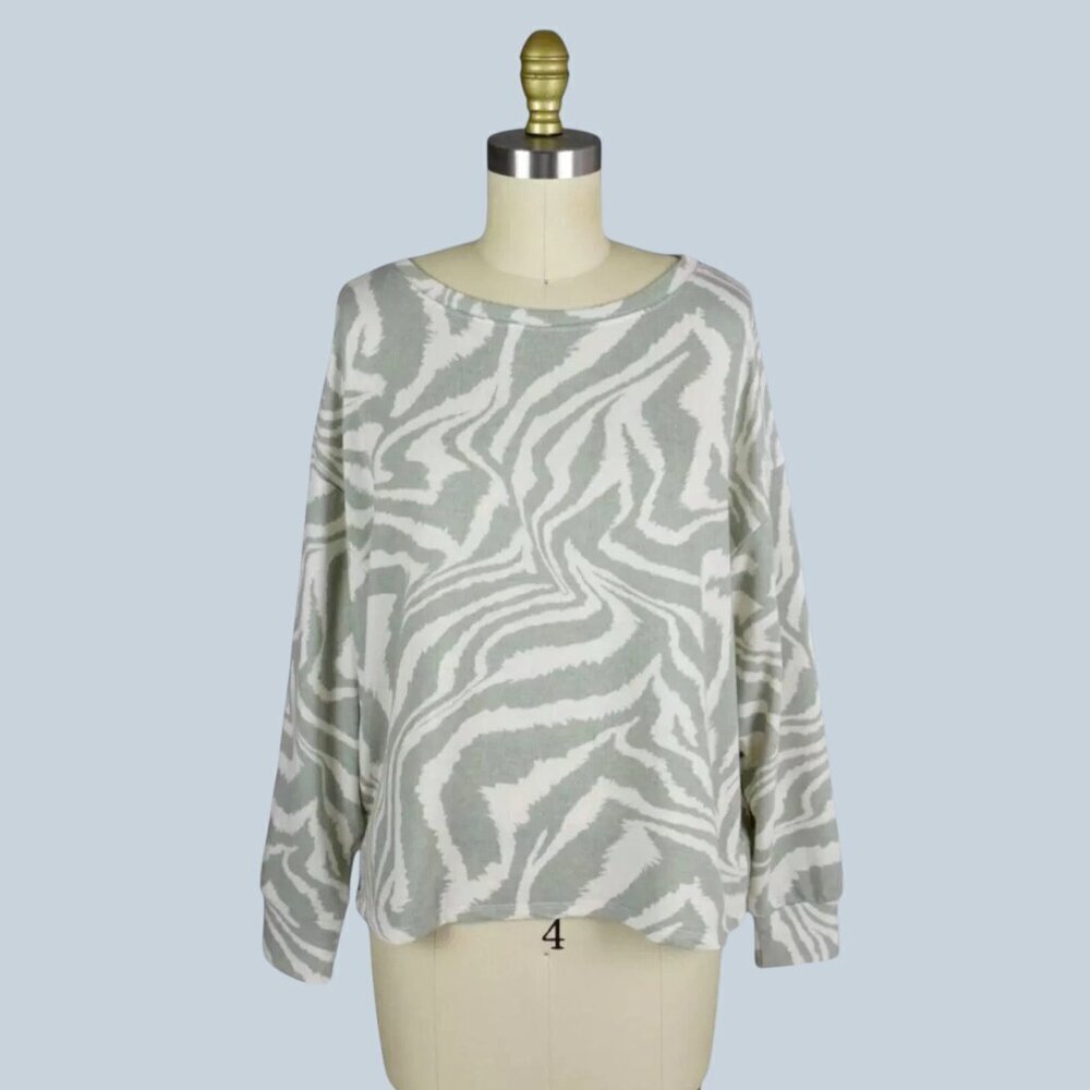 DRESS FORUM ABSTRACT ANIMAL PRINT PULLOVER SWEATER